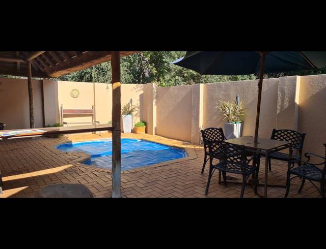 4 BEDROOM HOUSE FOR SALE IN LAKELAND ESTATE
